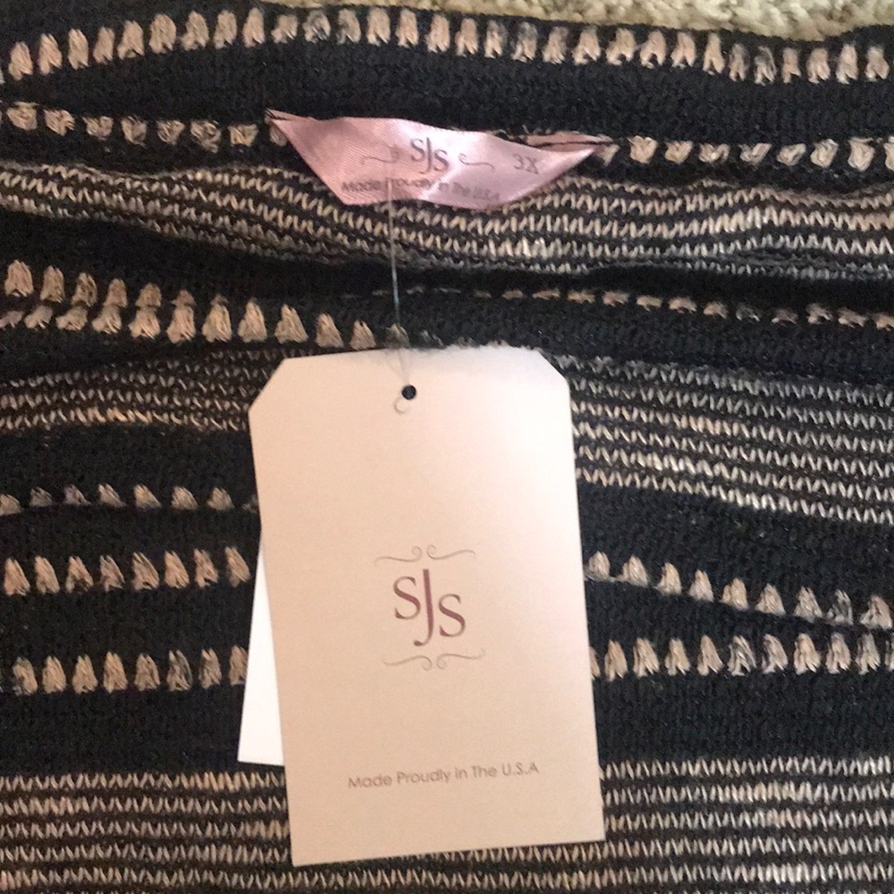 Black and Tan Boat Neck Sweater - Picture 2 of 6